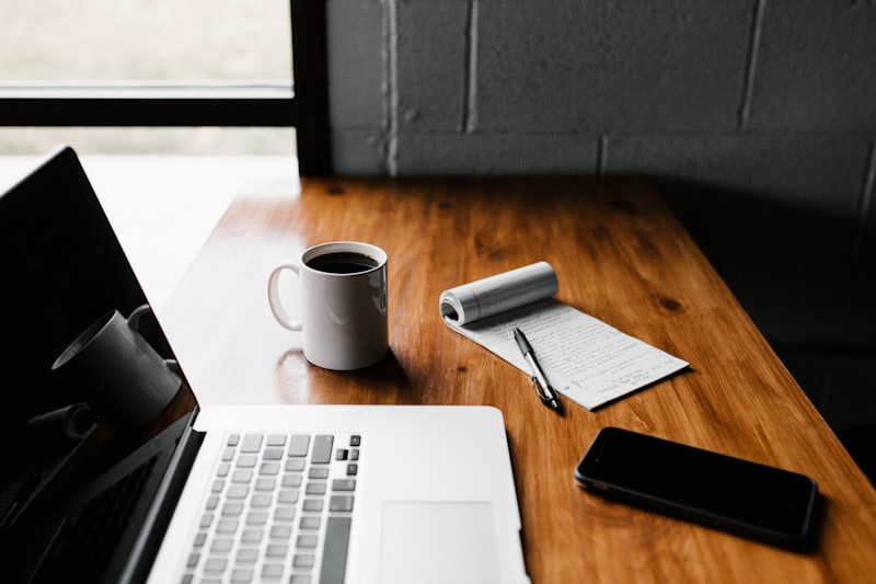 Digital Decluttering: A Practical Guide to Reclaiming Mental Space