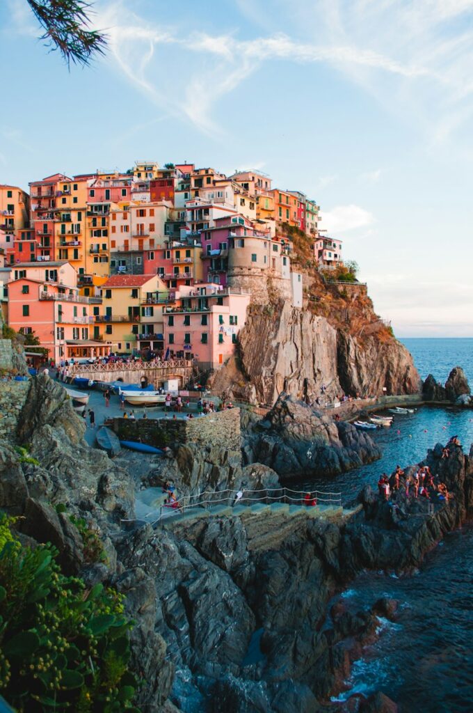 The Art of Getting Intentionally Lost in Medieval European Alleys