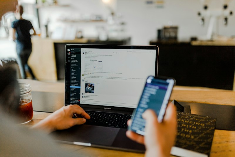 Hardware Security Keys: Why Passkeys and FIDO2 End Phishing Once and for All